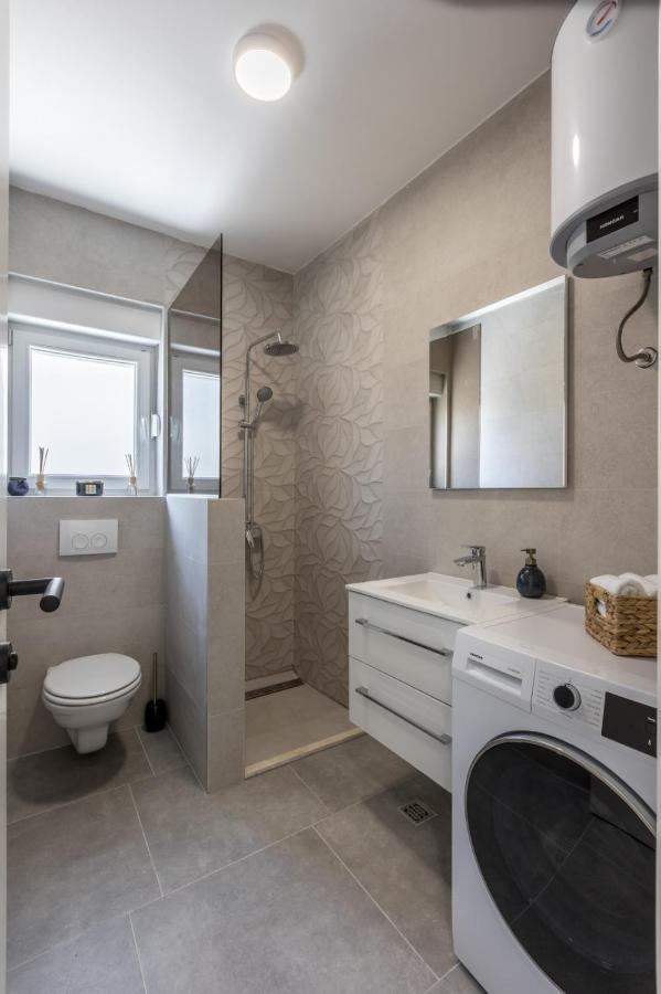 Carpe Diem Luxury Apartments Rogoznica  Exterior foto